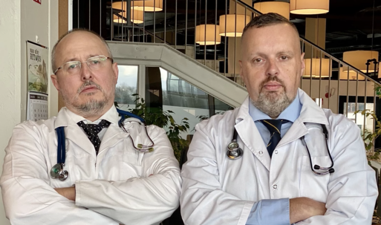 Aktoriai vaidinantys medikus Aktoriai vaidinantys medikus